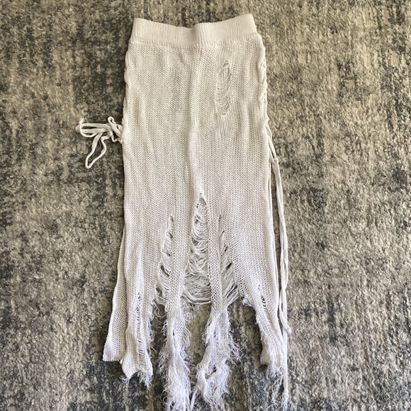 Crochet swim coverup with tie sides - Picture 2 of 3